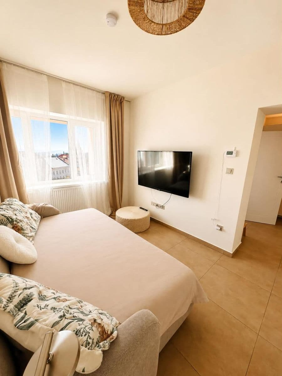 Prodej bytu 2+1 56 m², Rýchorské náměstí, Žacléř, Královéhradecký kraj Prodej bytu 2+1 56 m², Rýchorské náměstí, Žacléř, Královéhradecký kraj