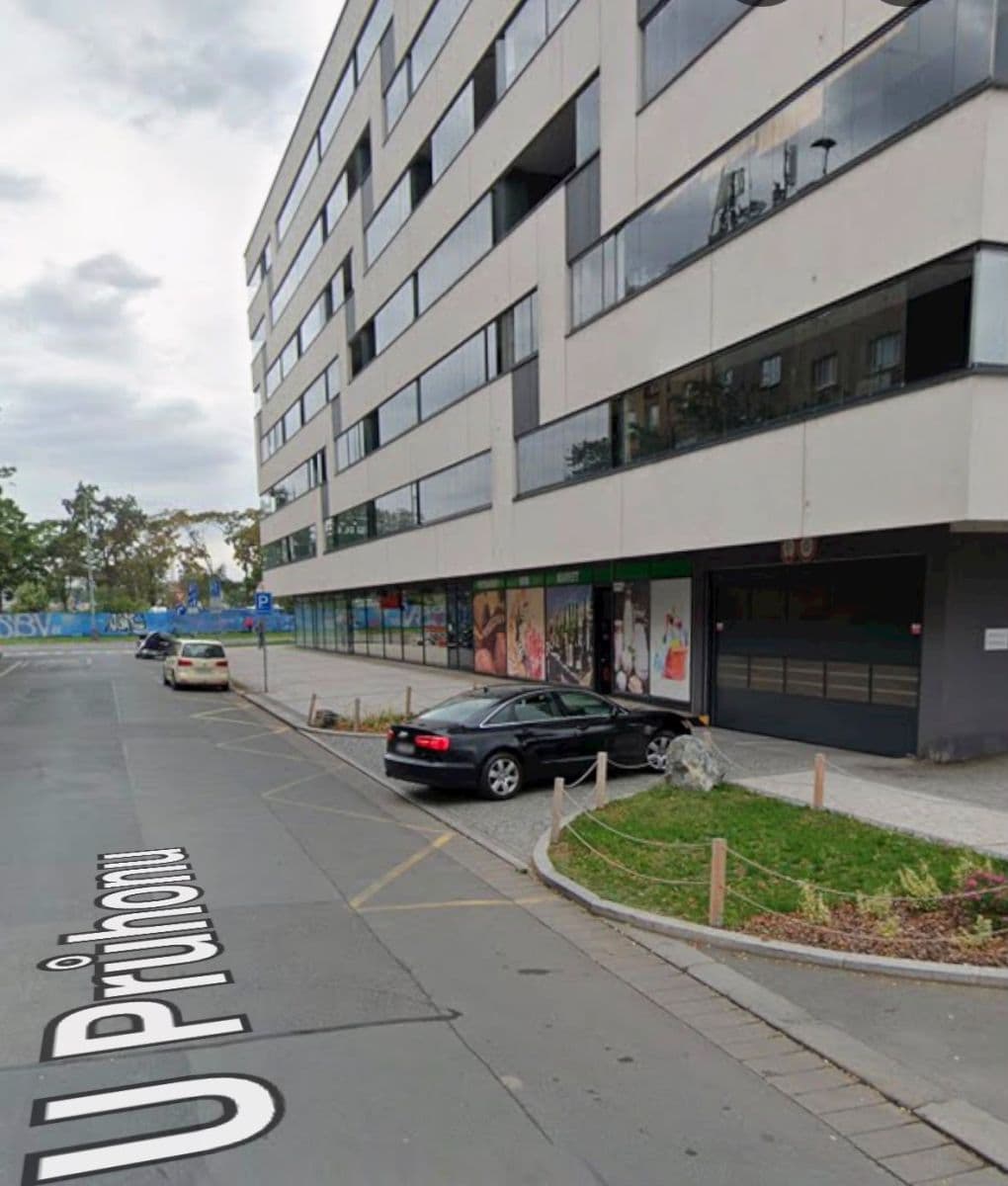 Pronájem garáže 15 m², U Průhonu, Praha, Praha Pronájem garáže 15 m², U Průhonu, Praha, Praha