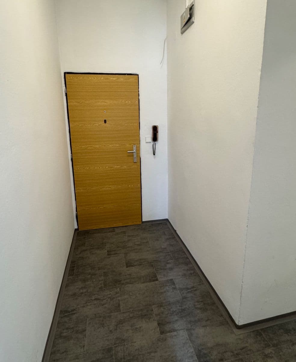 Pronájem bytu 1+1 58 m², Na Perštýně, Liberec, Liberecký kraj Pronájem bytu 1+1 58 m², Na Perštýně, Liberec, Liberecký kraj