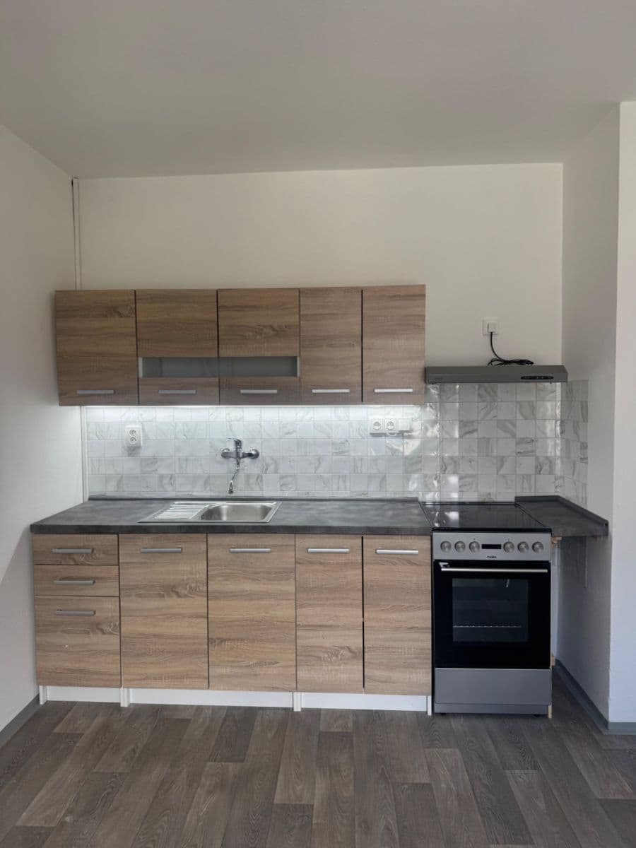Pronájem bytu 1+1 58 m², Na Perštýně, Liberec, Liberecký kraj Pronájem bytu 1+1 58 m², Na Perštýně, Liberec, Liberecký kraj
