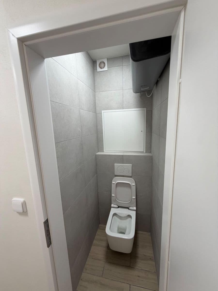 Pronájem bytu 1+1 41 m², Na Vyhaslém, Kladno, Středočeský kraj Pronájem bytu 1+1 41 m², Na Vyhaslém, Kladno, Středočeský kraj