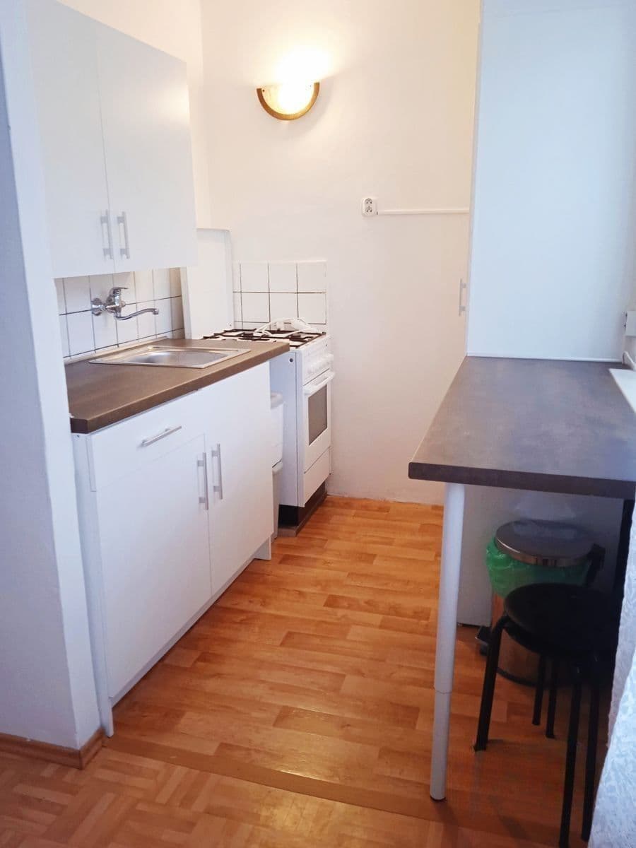 Pronájem bytu 1+kk 29 m², Svojšovická, Praha, Praha Pronájem bytu 1+kk 29 m², Svojšovická, Praha, Praha