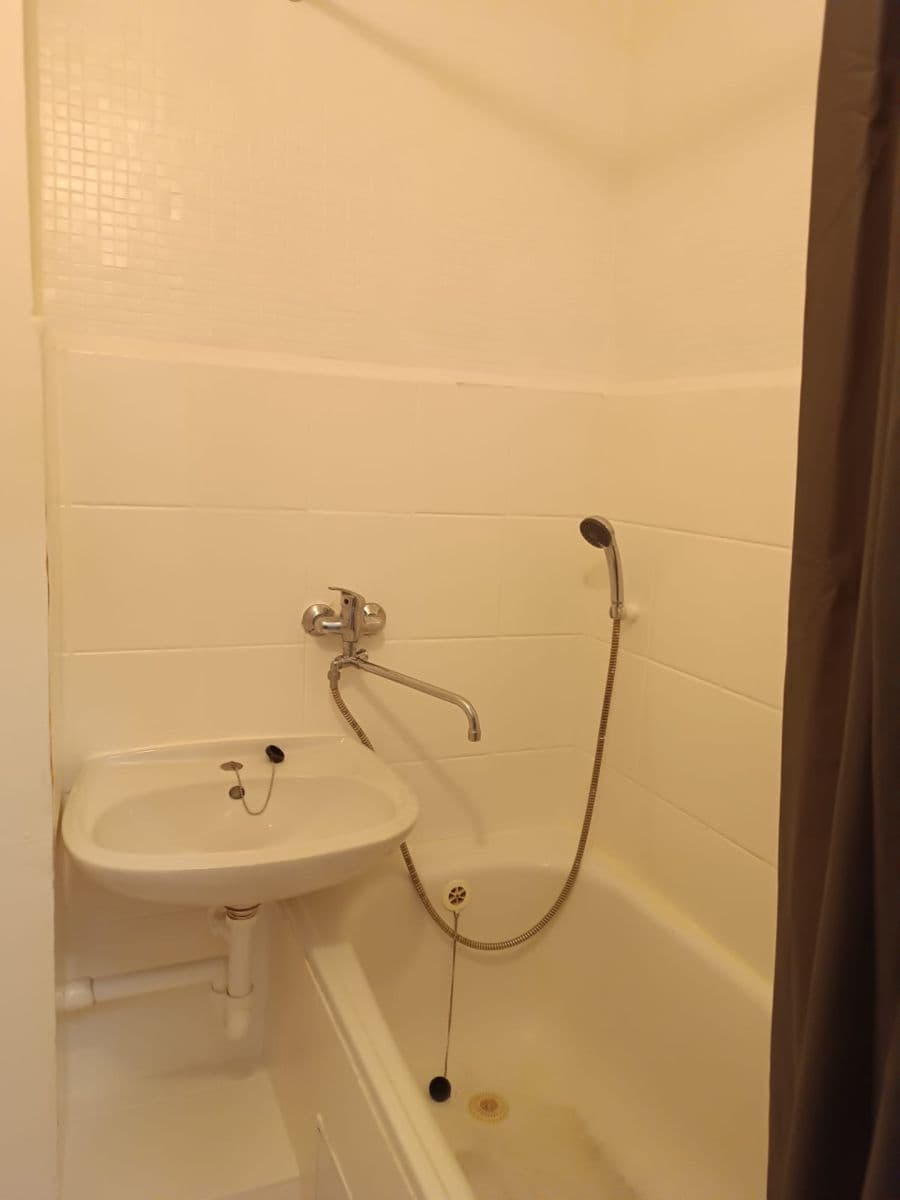 Pronájem bytu 1+kk 29 m², Svojšovická, Praha, Praha Pronájem bytu 1+kk 29 m², Svojšovická, Praha, Praha