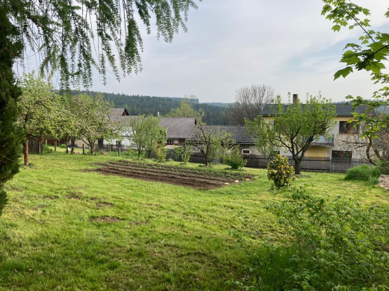 Prodej domu 130 m², pozemek 1.200 m², Vrbice, Jihočeský kraj Prodej domu 130 m², pozemek 1.200 m², Vrbice, Jihočeský kraj