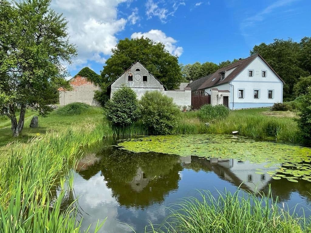 Prodej domu 190 m², pozemek 4.368 m², Horní Pěna, Jihočeský kraj Prodej domu 190 m², pozemek 4.368 m², Horní Pěna, Jihočeský kraj