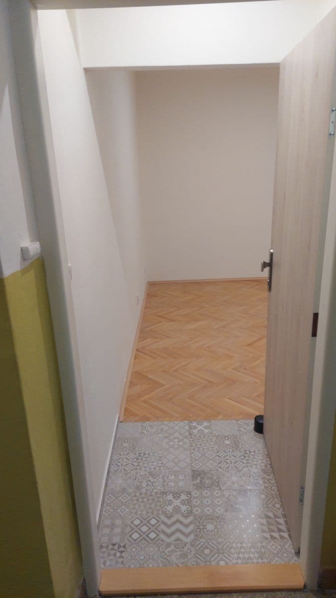 Pronájem bytu Garsoniéra 22 m², Foerstrova, Olomouc, Olomoucký kraj Pronájem bytu Garsoniéra 22 m², Foerstrova, Olomouc, Olomoucký kraj