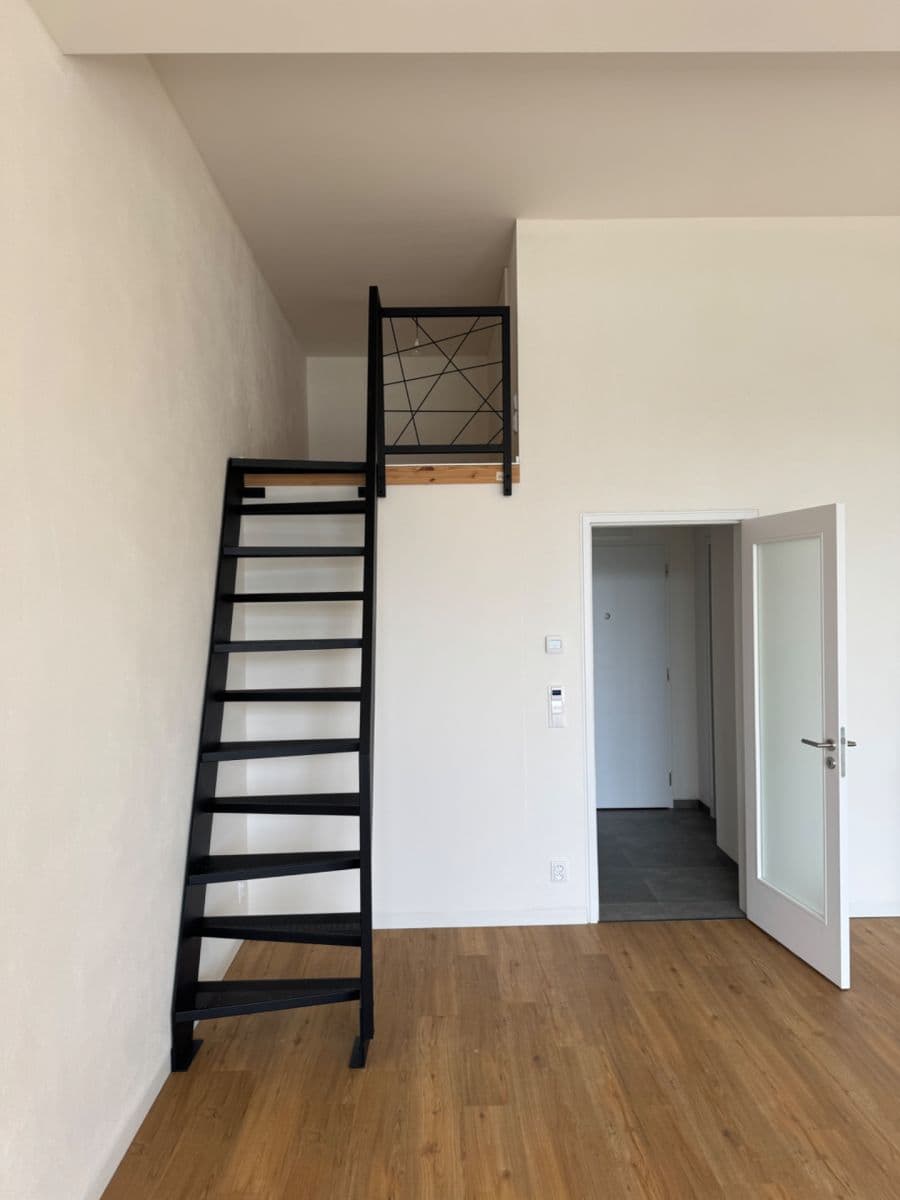 Pronájem bytu 2+kk 50 m², Malešická, Praha, Praha Pronájem bytu 2+kk 50 m², Malešická, Praha, Praha