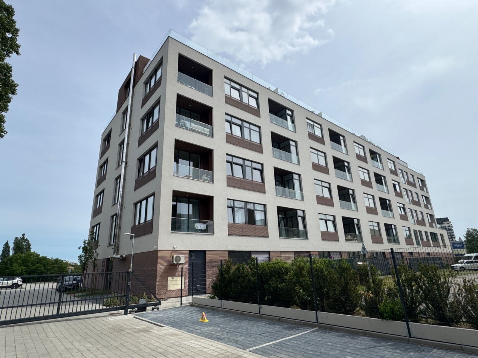Pronájem bytu 2+kk 50 m², Malešická, Praha, Praha Pronájem bytu 2+kk 50 m², Malešická, Praha, Praha