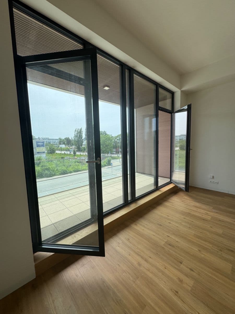 Pronájem bytu 2+kk 50 m², Malešická, Praha, Praha Pronájem bytu 2+kk 50 m², Malešická, Praha, Praha