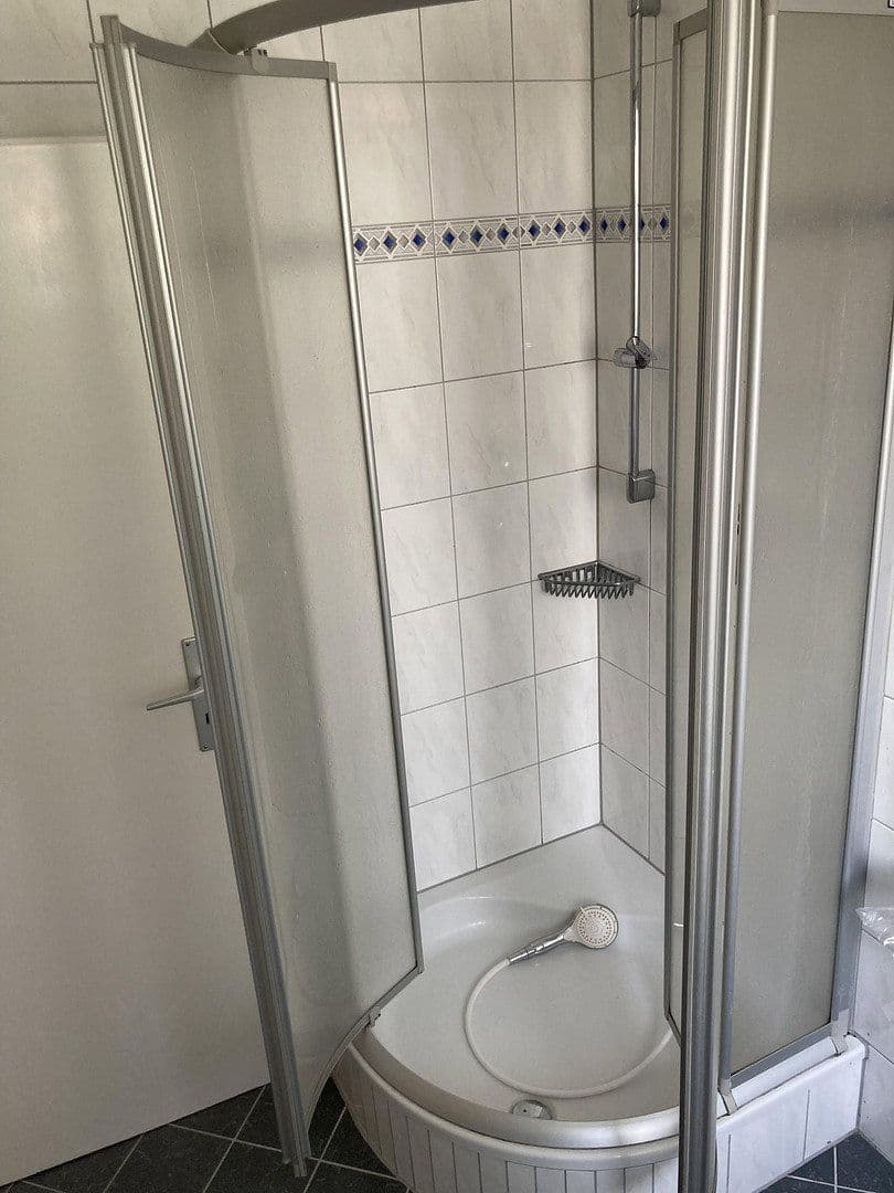 Pronájem bytu 3+kk 90 m², Bruchsal, Bádensko-Württembersko Pronájem bytu 3+kk 90 m², Bruchsal, Bádensko-Württembersko