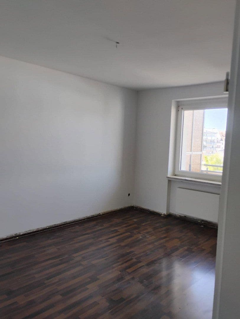 Pronájem bytu 2+1 65 m², Herzogstraße 97, Düsseldorf, Severní Porýní-Vestfálsko Pronájem bytu 2+1 65 m², Herzogstraße 97, Düsseldorf, Severní Porýní-Vestfálsko