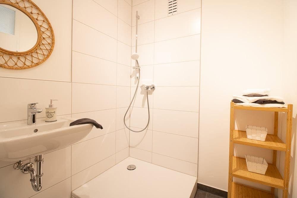 Prodej bytu 3+kk 88 m², Nietzeschtraße 5, Bonn, Severní Porýní-Vestfálsko Prodej bytu 3+kk 88 m², Nietzeschtraße 5, Bonn, Severní Porýní-Vestfálsko
