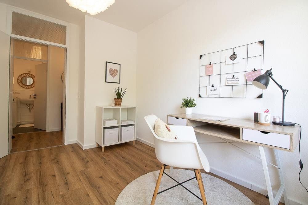 Prodej bytu 3+kk 88 m², Nietzeschtraße 5, Bonn, Severní Porýní-Vestfálsko Prodej bytu 3+kk 88 m², Nietzeschtraße 5, Bonn, Severní Porýní-Vestfálsko