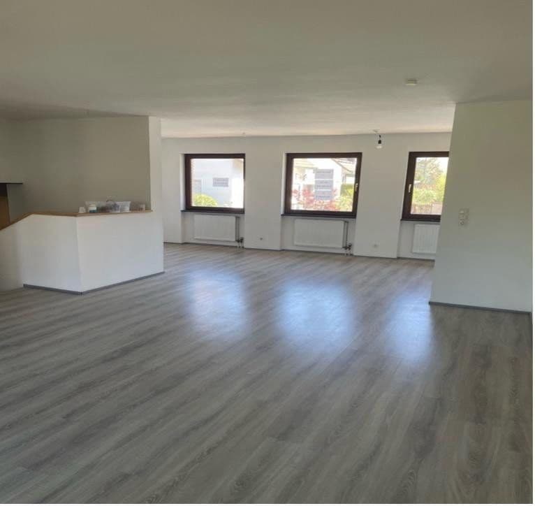 Prodej domu 180 m², pozemek 471 m², Wendelstein, Bavorsko Prodej domu 180 m², pozemek 471 m², Wendelstein, Bavorsko