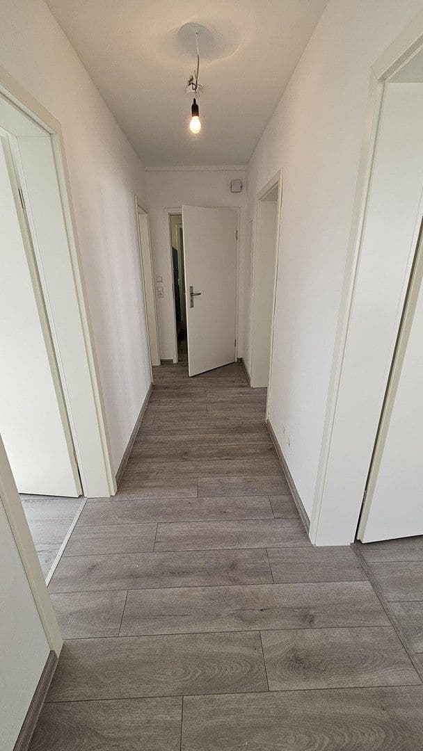 Pronájem bytu 3+1 59 m², Eutighofer Straße 22, Schwäbisch Gmünd, Bádensko-Württembersko Pronájem bytu 3+1 59 m², Eutighofer Straße 22, Schwäbisch Gmünd, Bádensko-Württembersko