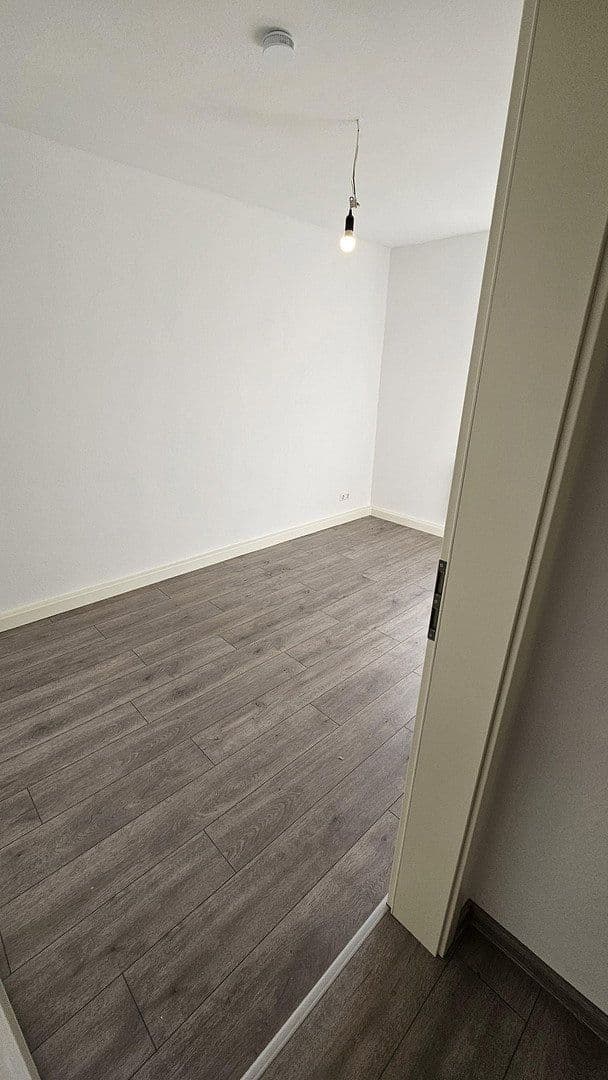 Pronájem bytu 3+1 59 m², Eutighofer Straße 22, Schwäbisch Gmünd, Bádensko-Württembersko Pronájem bytu 3+1 59 m², Eutighofer Straße 22, Schwäbisch Gmünd, Bádensko-Württembersko