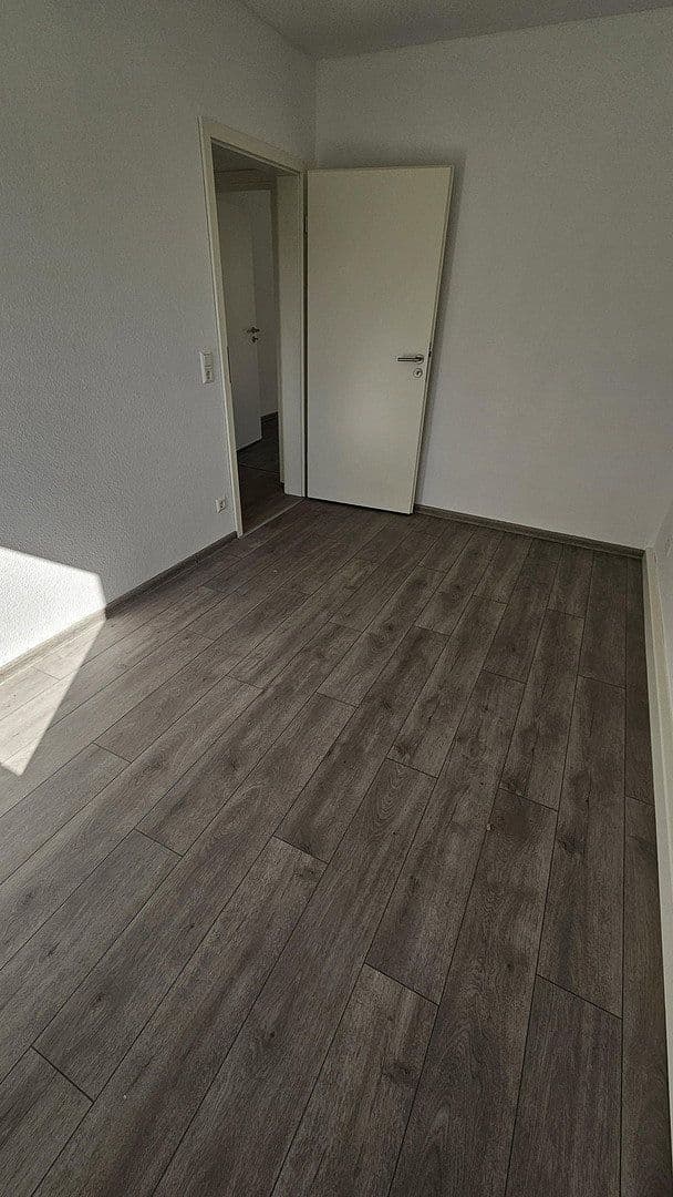 Pronájem bytu 3+1 59 m², Eutighofer Straße 22, Schwäbisch Gmünd, Bádensko-Württembersko Pronájem bytu 3+1 59 m², Eutighofer Straße 22, Schwäbisch Gmünd, Bádensko-Württembersko