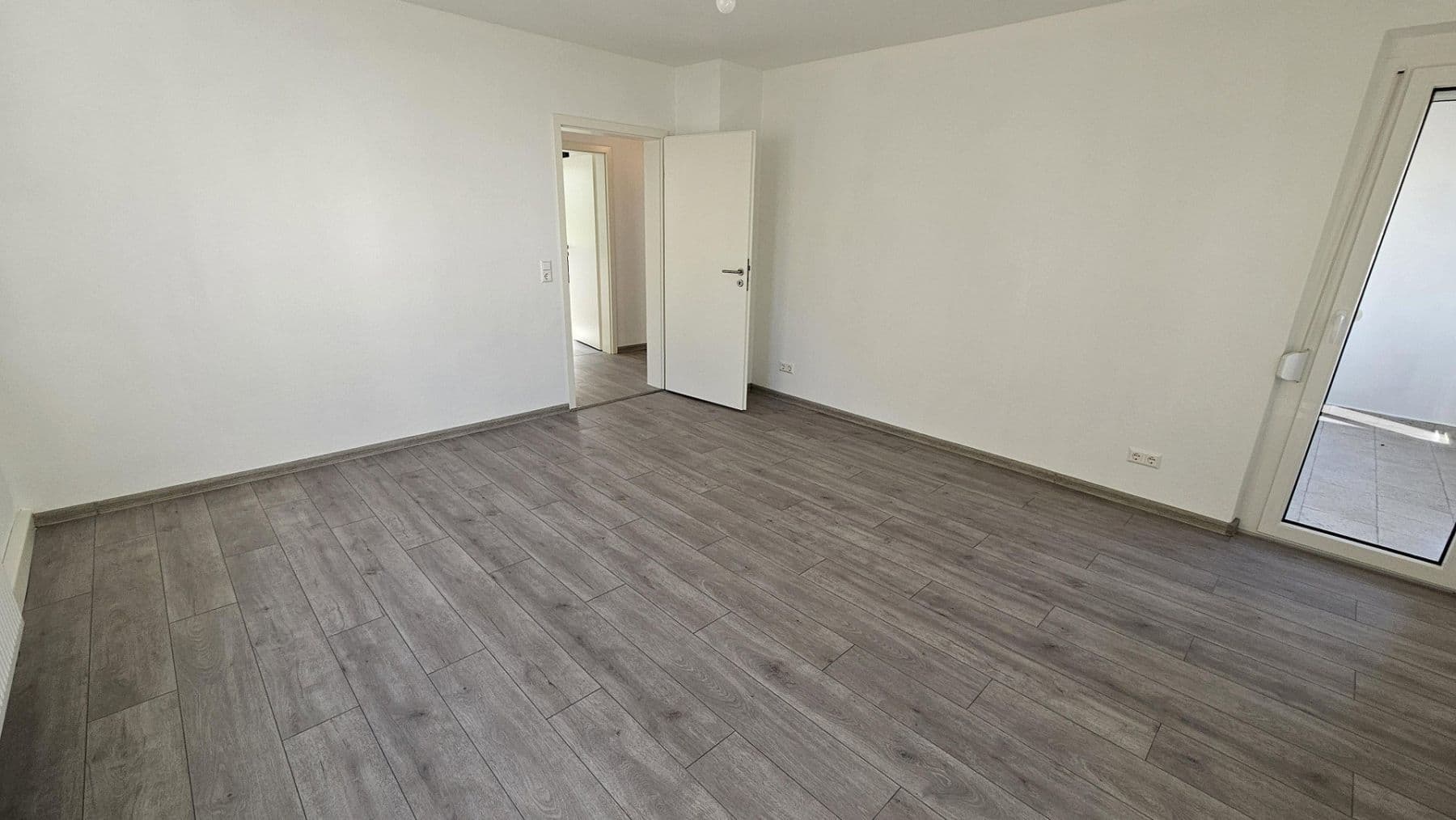 Pronájem bytu 3+1 59 m², Eutighofer Straße 22, Schwäbisch Gmünd, Bádensko-Württembersko Pronájem bytu 3+1 59 m², Eutighofer Straße 22, Schwäbisch Gmünd, Bádensko-Württembersko