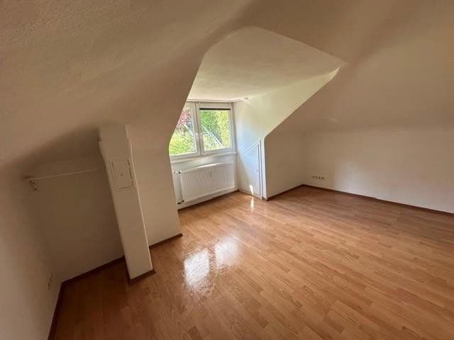 Pronájem bytu 1+1 18 m², Dillmannstr. 12, Stuttgart, Bádensko-Württembersko Pronájem bytu 1+1 18 m², Dillmannstr. 12, Stuttgart, Bádensko-Württembersko