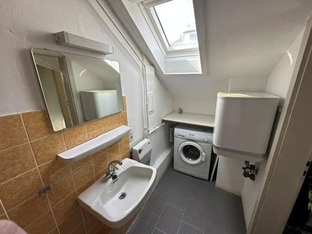 Pronájem bytu 1+1 18 m², Dillmannstr. 12, Stuttgart, Bádensko-Württembersko Pronájem bytu 1+1 18 m², Dillmannstr. 12, Stuttgart, Bádensko-Württembersko