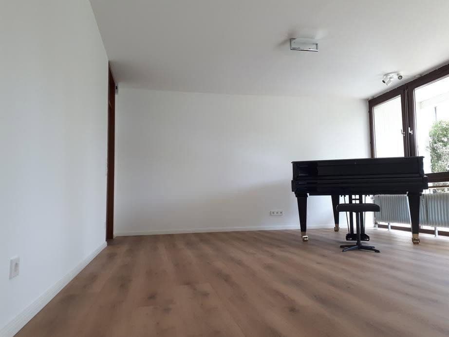 Prodej bytu 3+1 111 m², Leonberg, Bádensko-Württembersko Prodej bytu 3+1 111 m², Leonberg, Bádensko-Württembersko