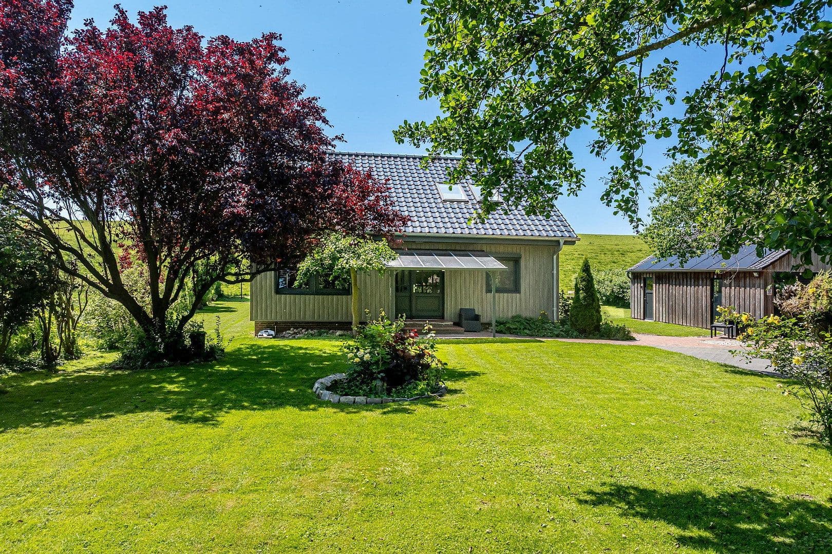 Prodej domu 130 m², pozemek 2.722 m², Kollmar, Šlesvicko-Holštýnsko Prodej domu 130 m², pozemek 2.722 m², Kollmar, Šlesvicko-Holštýnsko