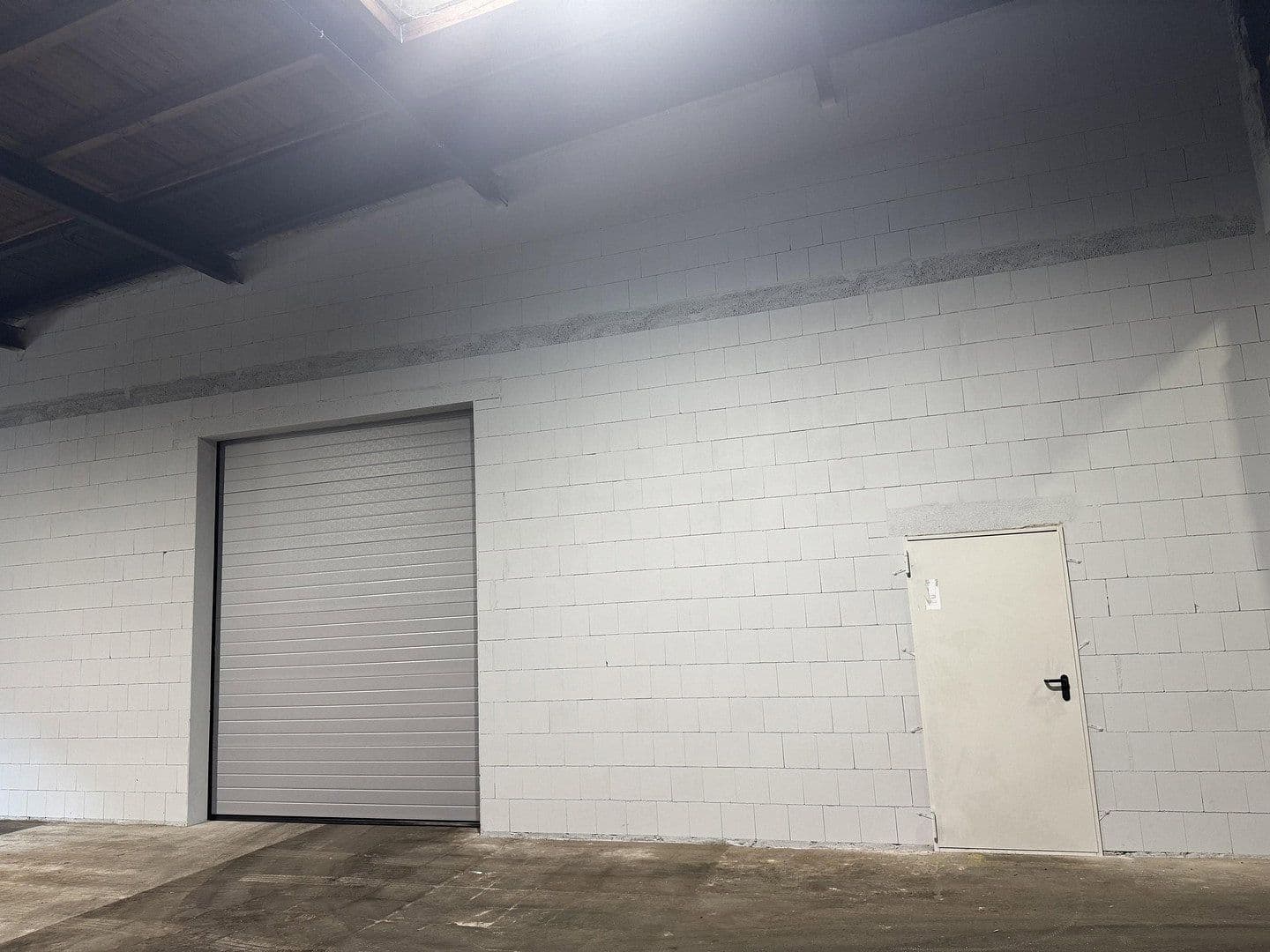 Pronájem nebytového prostoru 399 m², Dohna, Sasko Pronájem nebytového prostoru 399 m², Dohna, Sasko