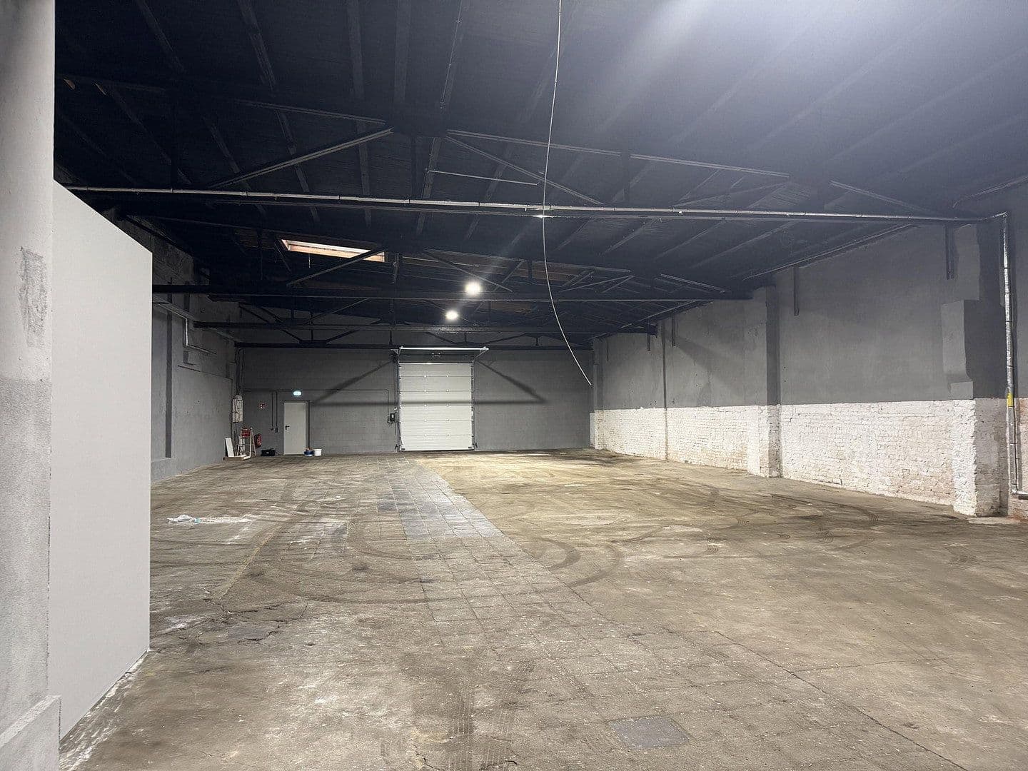 Pronájem nebytového prostoru 399 m², Dohna, Sasko Pronájem nebytového prostoru 399 m², Dohna, Sasko
