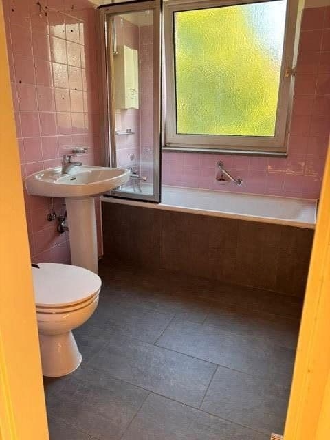 Prodej bytu 3+1 75 m², Herriedener Straße 16, Nürnberg, Bavorsko Prodej bytu 3+1 75 m², Herriedener Straße 16, Nürnberg, Bavorsko