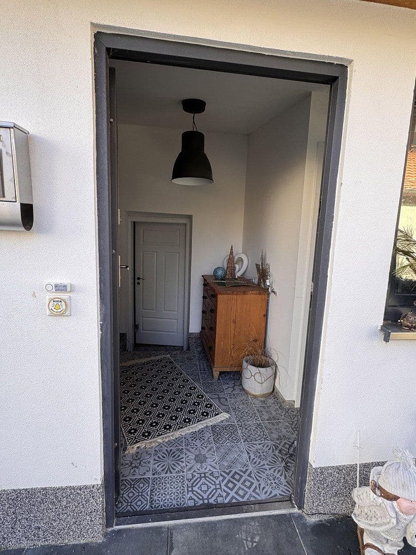 Prodej domu 139 m², pozemek 916 m², Wappeltshofen 4, Altdorf bei Nürnberg, Bavorsko Prodej domu 139 m², pozemek 916 m², Wappeltshofen 4, Altdorf bei Nürnberg, Bavorsko