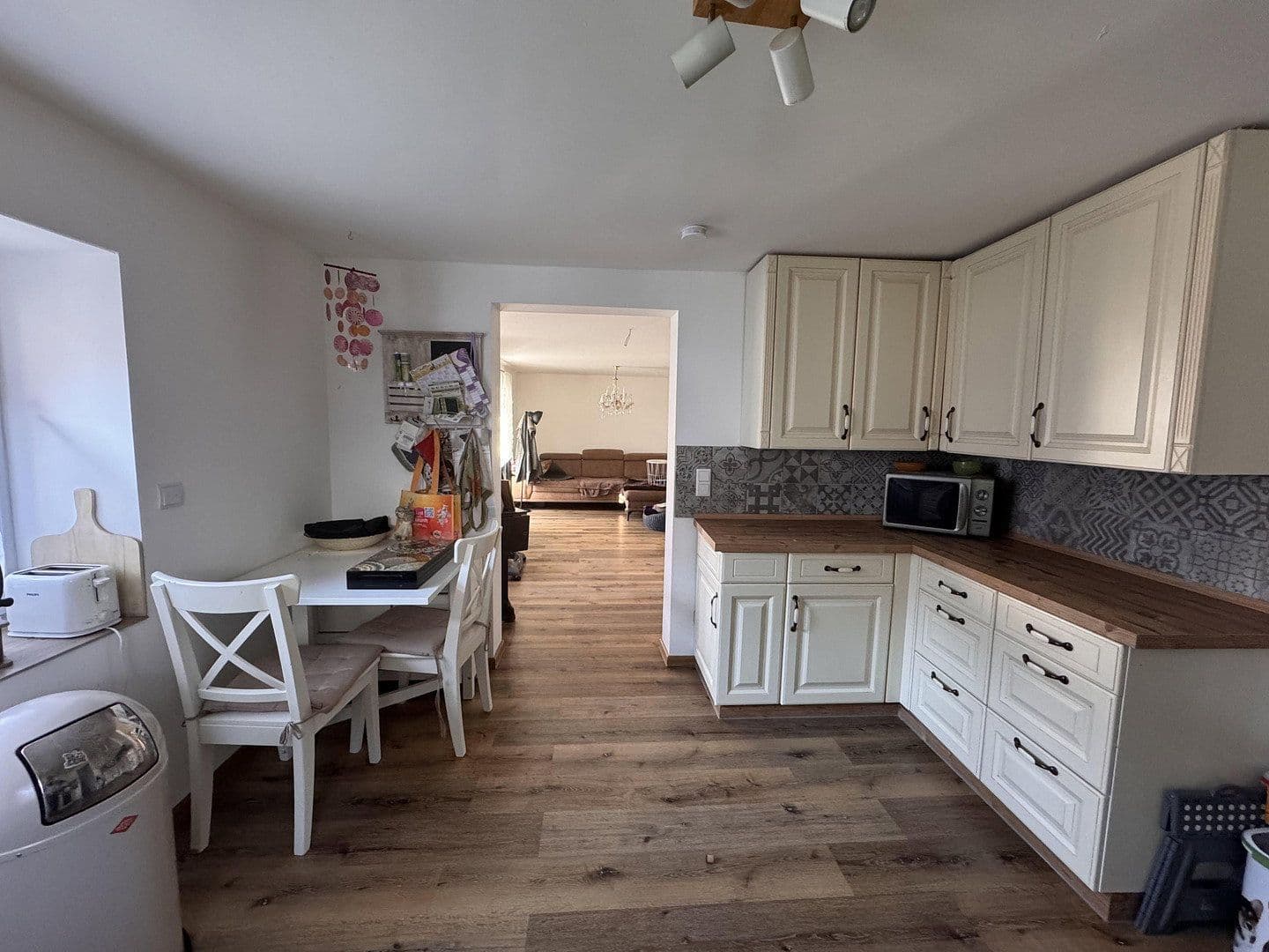 Prodej domu 139 m², pozemek 916 m², Wappeltshofen 4, Altdorf bei Nürnberg, Bavorsko Prodej domu 139 m², pozemek 916 m², Wappeltshofen 4, Altdorf bei Nürnberg, Bavorsko