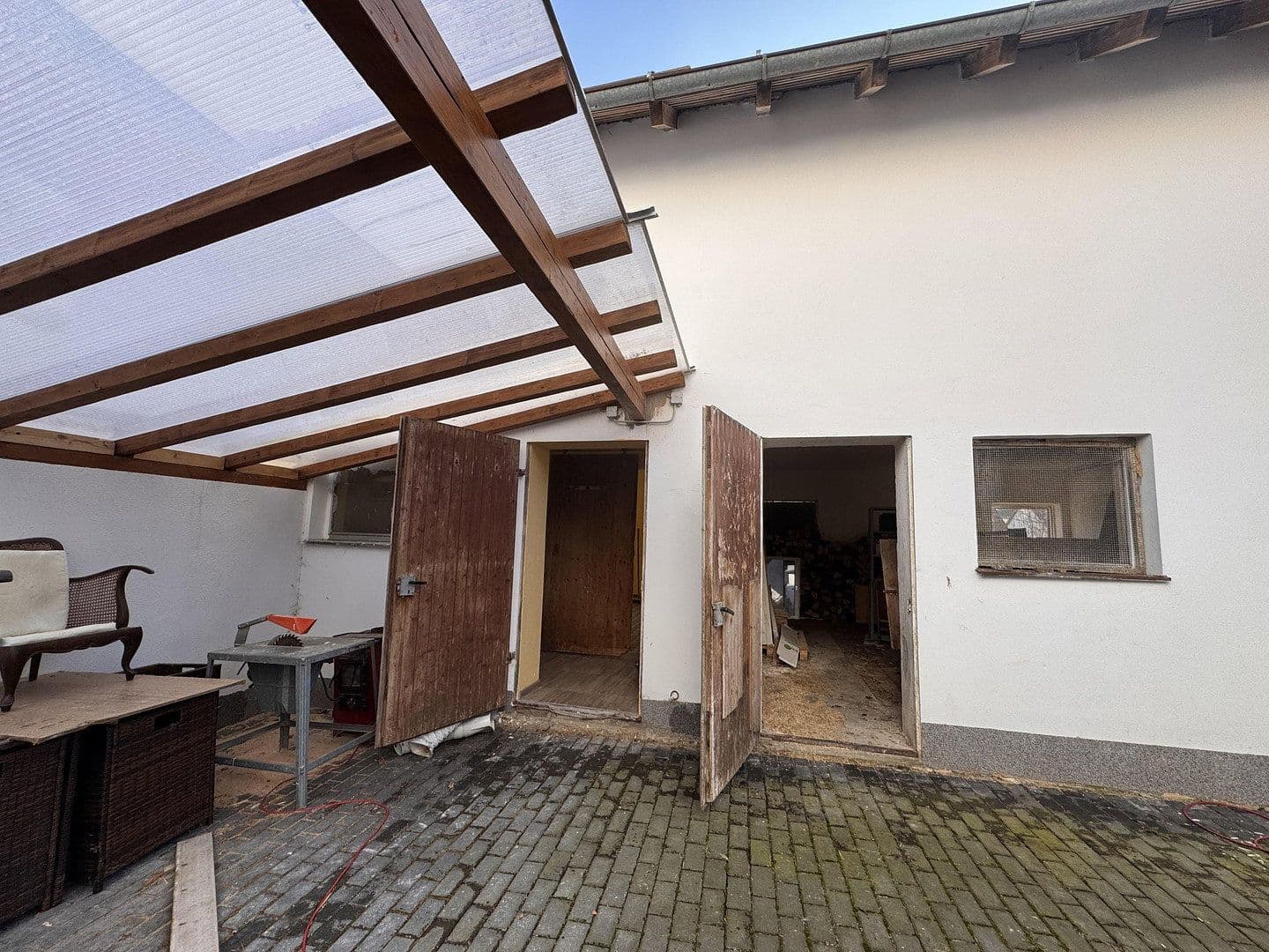 Prodej domu 139 m², pozemek 916 m², Wappeltshofen 4, Altdorf bei Nürnberg, Bavorsko Prodej domu 139 m², pozemek 916 m², Wappeltshofen 4, Altdorf bei Nürnberg, Bavorsko