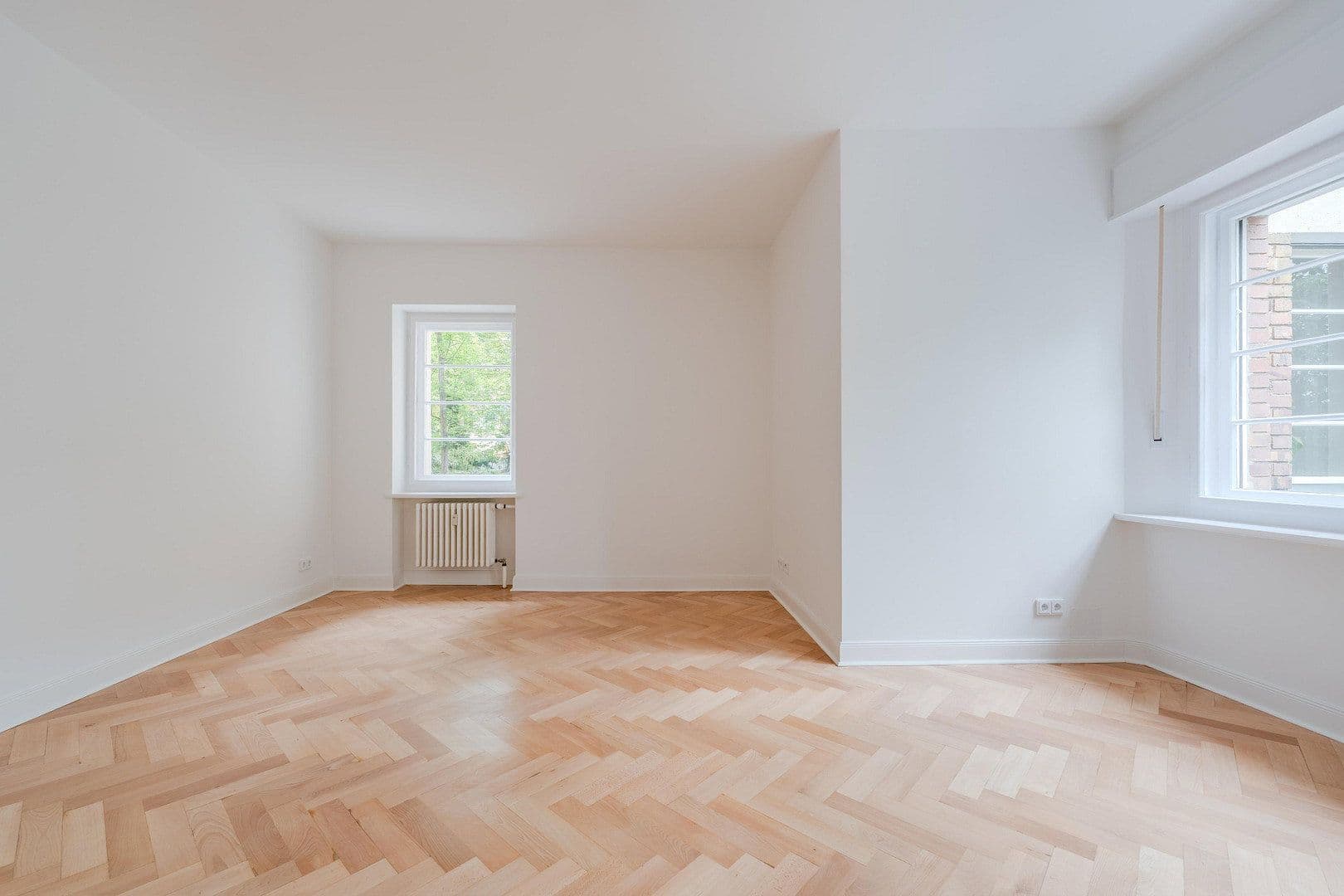 Prodej bytu 4+1 128 m², Düsseldorfer Str. 34, Berlin, Berlín Prodej bytu 4+1 128 m², Düsseldorfer Str. 34, Berlin, Berlín