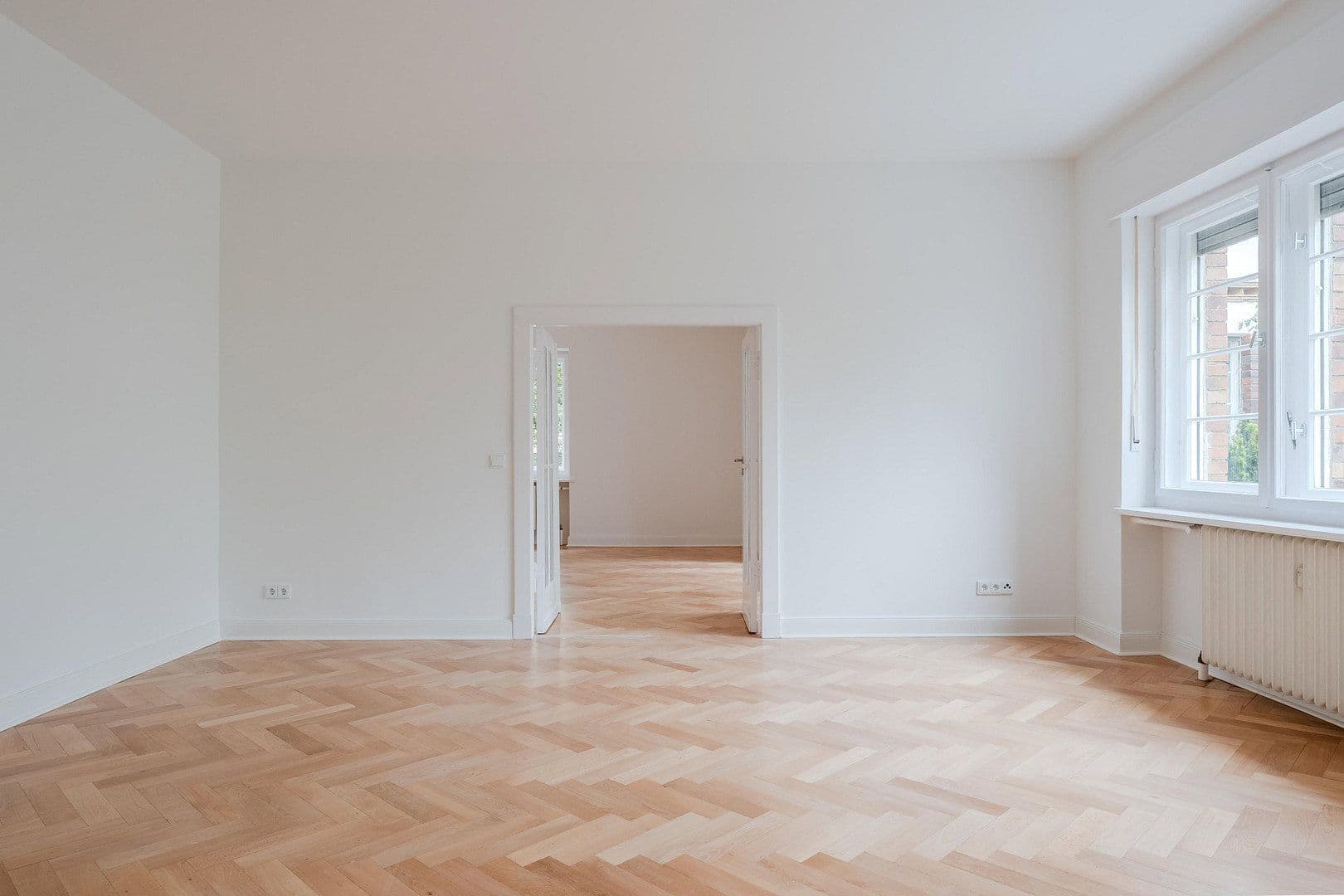 Prodej bytu 4+1 128 m², Düsseldorfer Str. 34, Berlin, Berlín Prodej bytu 4+1 128 m², Düsseldorfer Str. 34, Berlin, Berlín