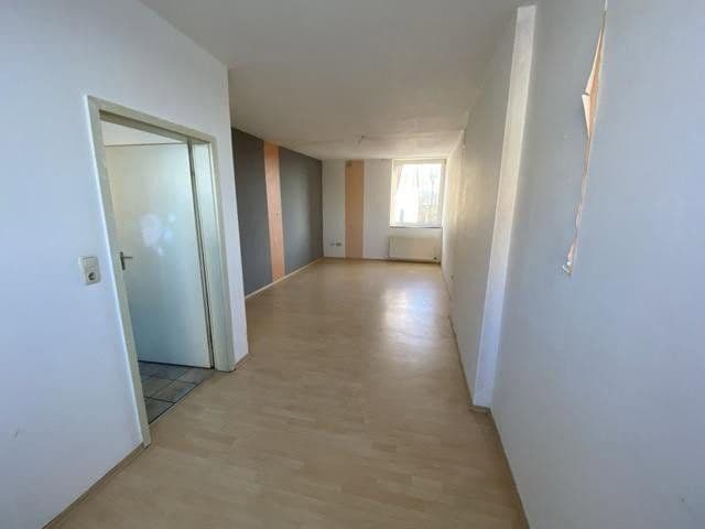 Pronájem bytu 2+1 60 m², Eisfelder Straße 34, Neustadt bei Coburg, Bavorsko Pronájem bytu 2+1 60 m², Eisfelder Straße 34, Neustadt bei Coburg, Bavorsko