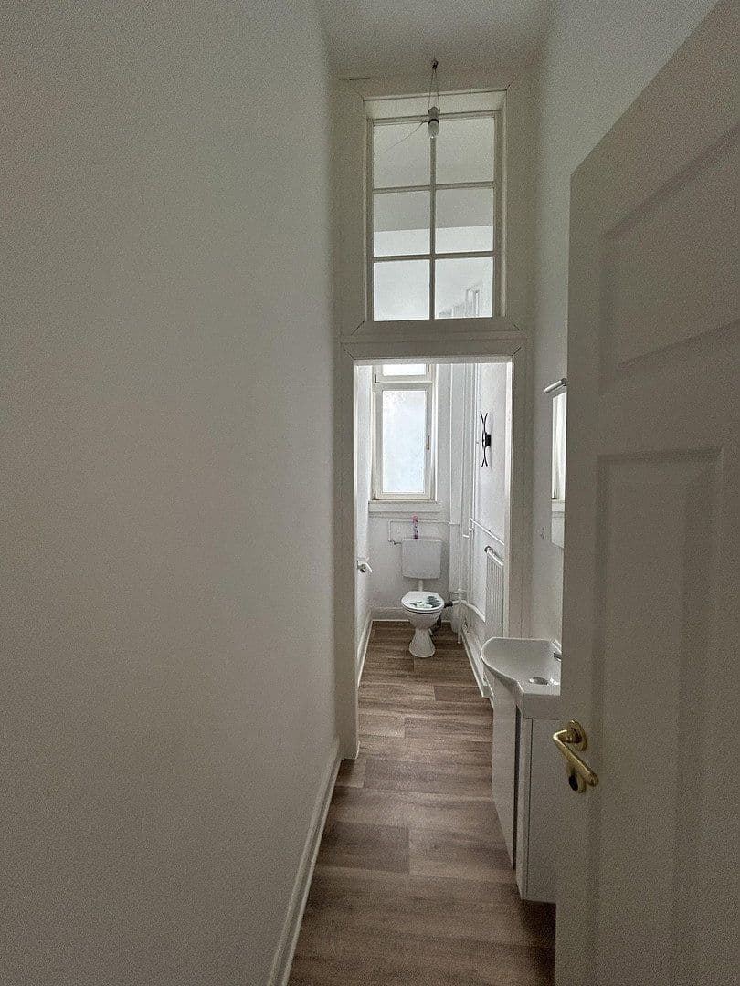 Pronájem bytu 4+1 188 m², Friedrichstraße 7, Ludwigshafen, Porýní-Falc Pronájem bytu 4+1 188 m², Friedrichstraße 7, Ludwigshafen, Porýní-Falc