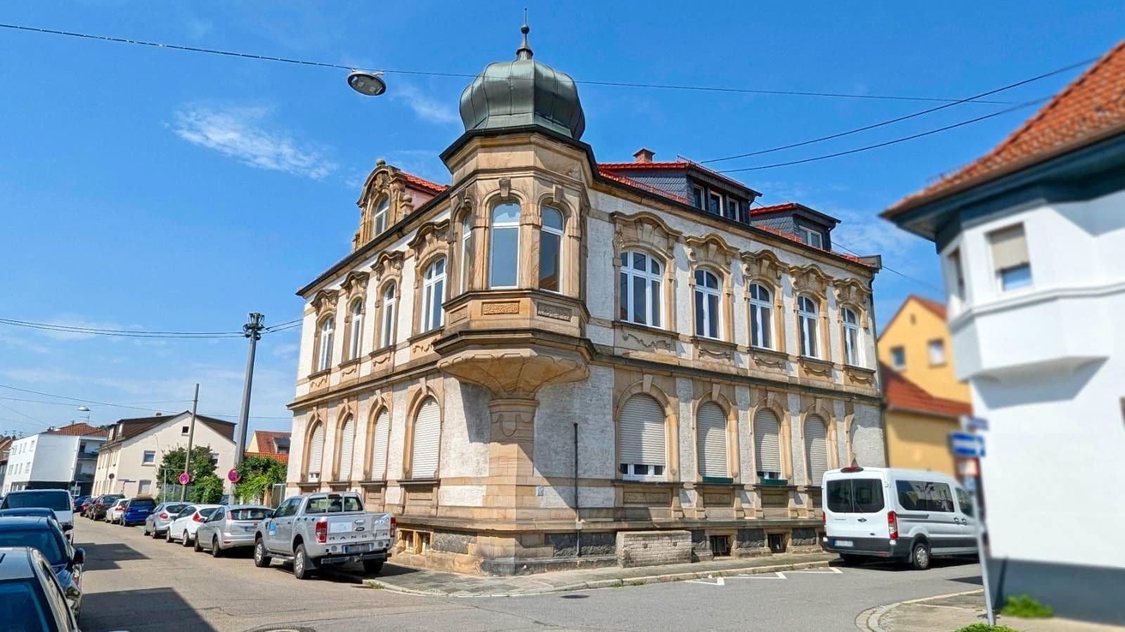 Pronájem bytu 4+1 188 m², Friedrichstraße 7, Ludwigshafen, Porýní-Falc Pronájem bytu 4+1 188 m², Friedrichstraße 7, Ludwigshafen, Porýní-Falc