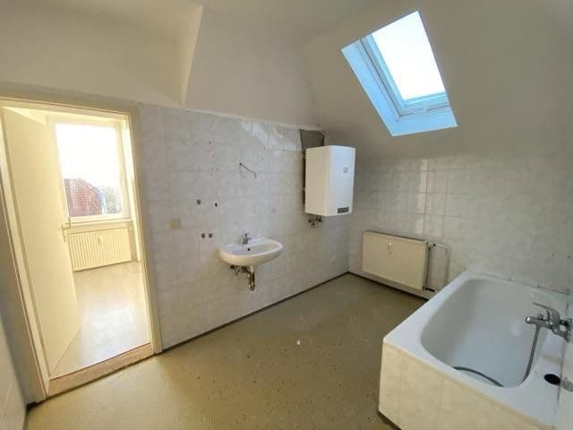 Pronájem bytu 4+1 110 m², Eisfelder Straße 34, Neustadt bei Coburg, Bavorsko Pronájem bytu 4+1 110 m², Eisfelder Straße 34, Neustadt bei Coburg, Bavorsko