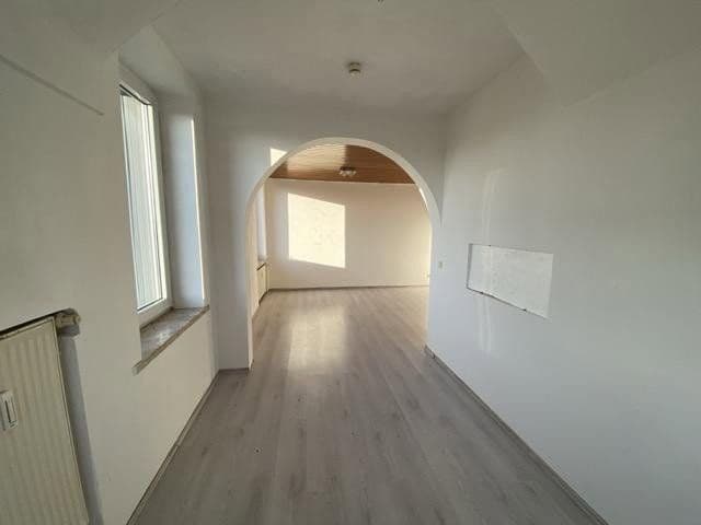 Pronájem bytu 4+1 110 m², Eisfelder Straße 34, Neustadt bei Coburg, Bavorsko Pronájem bytu 4+1 110 m², Eisfelder Straße 34, Neustadt bei Coburg, Bavorsko