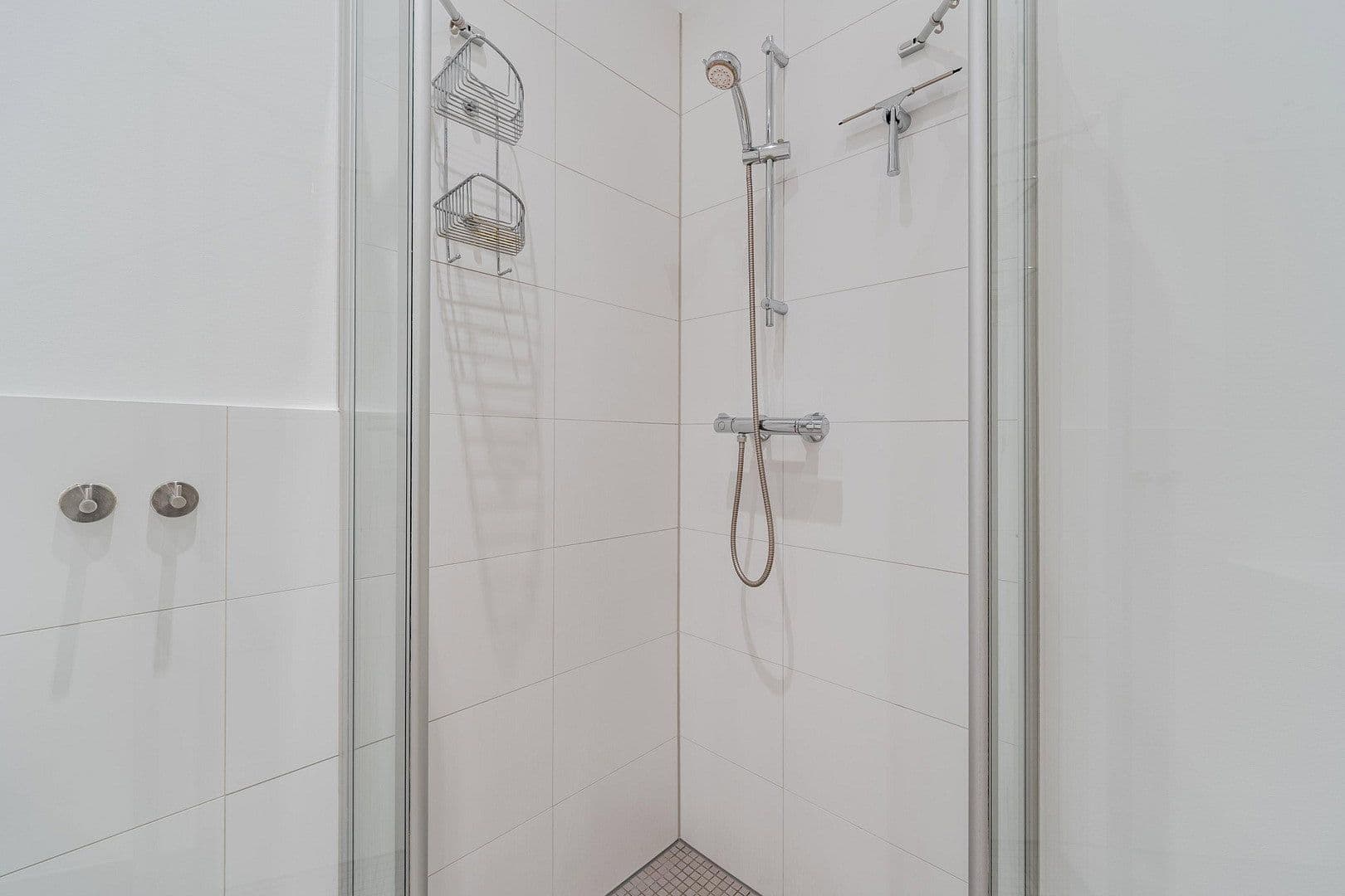 Prodej bytu 4+1 118 m², Düsseldorfer Str. 14, Berlin, Berlín Prodej bytu 4+1 118 m², Düsseldorfer Str. 14, Berlin, Berlín