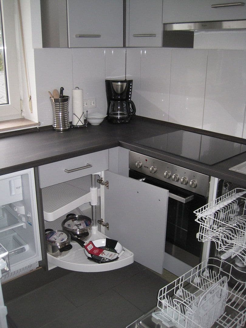 Pronájem bytu 1+1 43 m², Schwarzwaldstr. 40, Frankfurt, Hessen Pronájem bytu 1+1 43 m², Schwarzwaldstr. 40, Frankfurt, Hessen