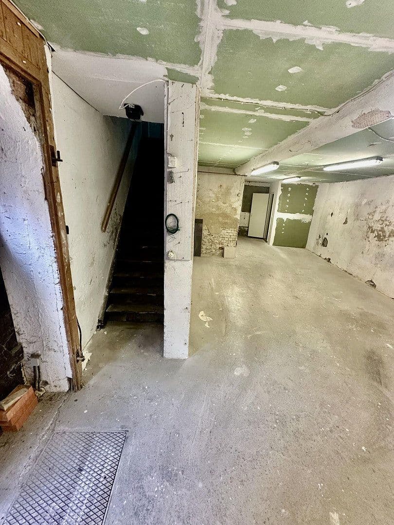 Pronájem nebytového prostoru 100 m², Braunschweig, Dolní Sasko Pronájem nebytového prostoru 100 m², Braunschweig, Dolní Sasko