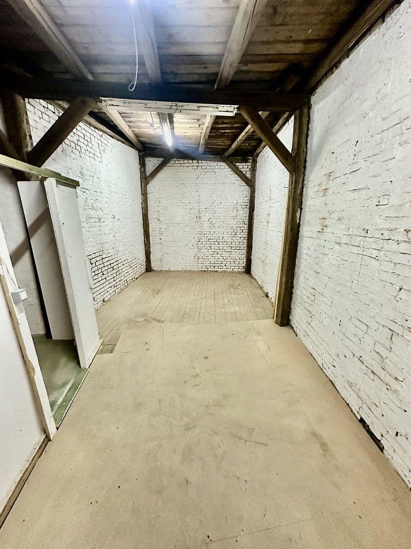 Pronájem nebytového prostoru 100 m², Braunschweig, Dolní Sasko Pronájem nebytového prostoru 100 m², Braunschweig, Dolní Sasko