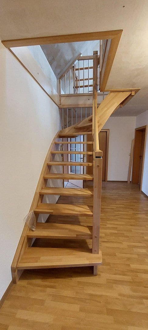 Pronájem bytu 5+1 135 m², Lotjeweg 37, Bremerhaven, Bremen Pronájem bytu 5+1 135 m², Lotjeweg 37, Bremerhaven, Bremen