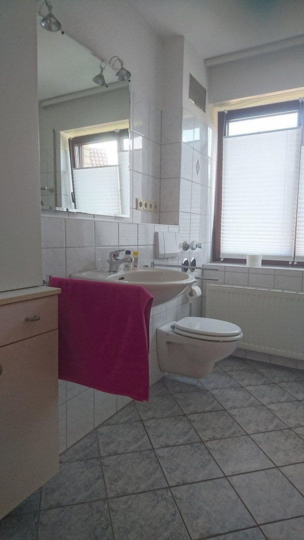 Pronájem bytu 5+1 135 m², Lotjeweg 37, Bremerhaven, Bremen Pronájem bytu 5+1 135 m², Lotjeweg 37, Bremerhaven, Bremen