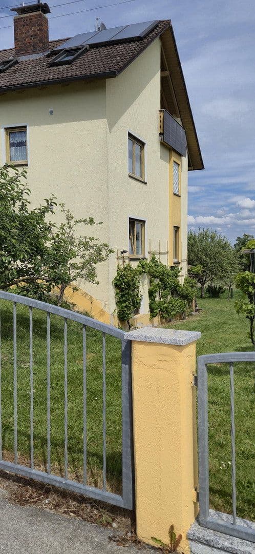 Prodej domu 229 m², pozemek 1.040 m², Biberbach, Bavorsko Prodej domu 229 m², pozemek 1.040 m², Biberbach, Bavorsko