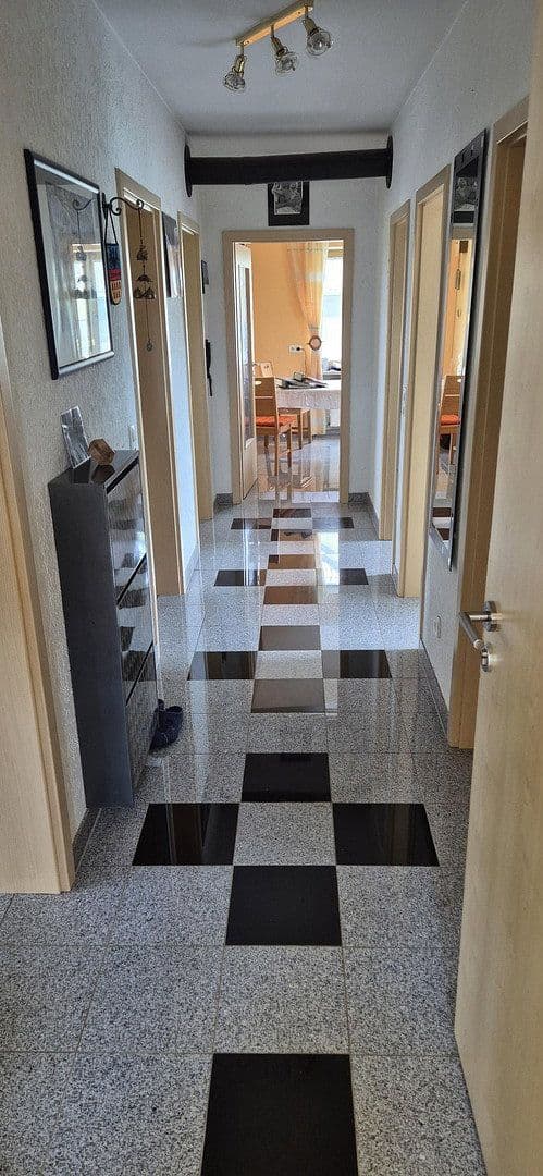 Prodej domu 229 m², pozemek 1.040 m², Biberbach, Bavorsko Prodej domu 229 m², pozemek 1.040 m², Biberbach, Bavorsko