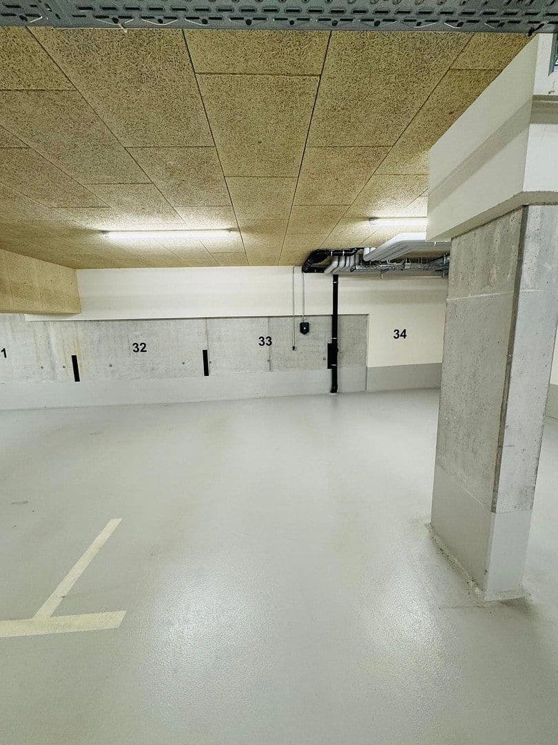 Pronájem bytu 4+1 91 m², Wolfschlugen, Bádensko-Württembersko Pronájem bytu 4+1 91 m², Wolfschlugen, Bádensko-Württembersko