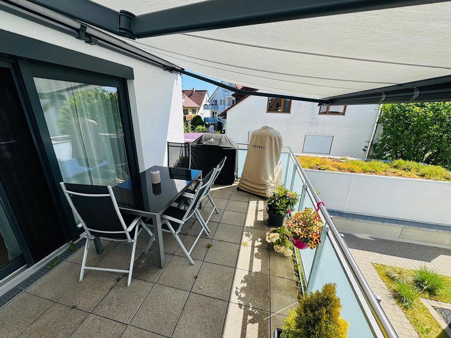 Pronájem bytu 4+1 91 m², Wolfschlugen, Bádensko-Württembersko Pronájem bytu 4+1 91 m², Wolfschlugen, Bádensko-Württembersko