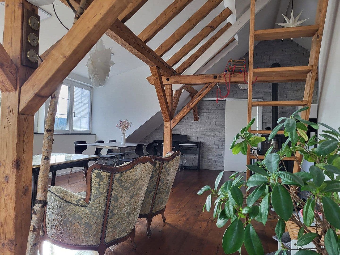 Prodej bytu 3+1 120 m², Hausen im Wiesental, Bádensko-Württembersko Prodej bytu 3+1 120 m², Hausen im Wiesental, Bádensko-Württembersko